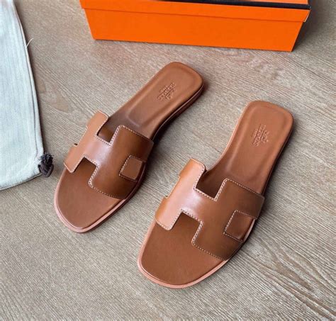 6+ Amazing Hermes Sandals Dupes: A Très Chic Look For Less!